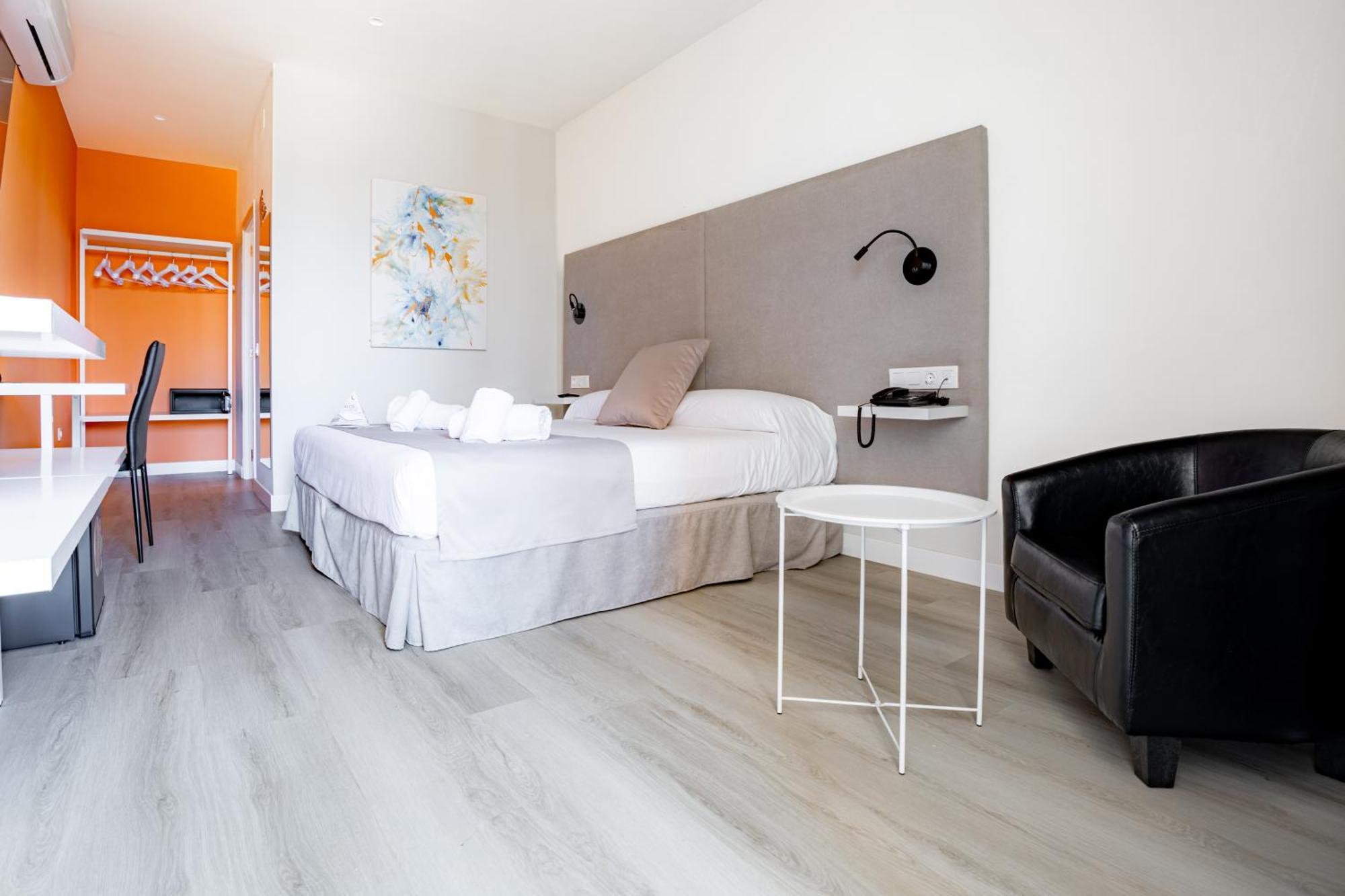 Standard Double Room,1683048178:JPEG